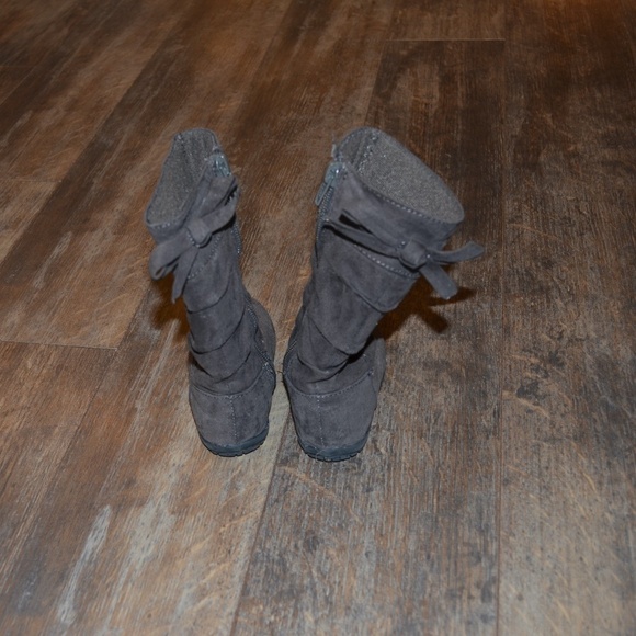 Harper Canyon Suede Boots - Picture 2 of 7